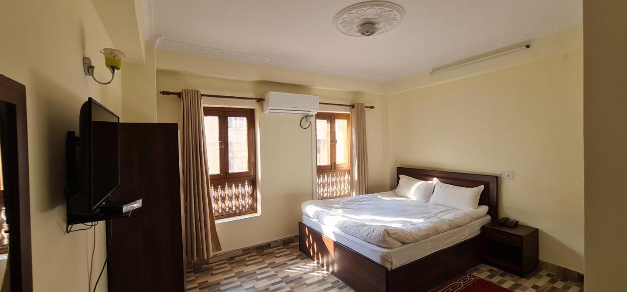 Pashupati View Hotel Katmandu Dış mekan fotoğraf