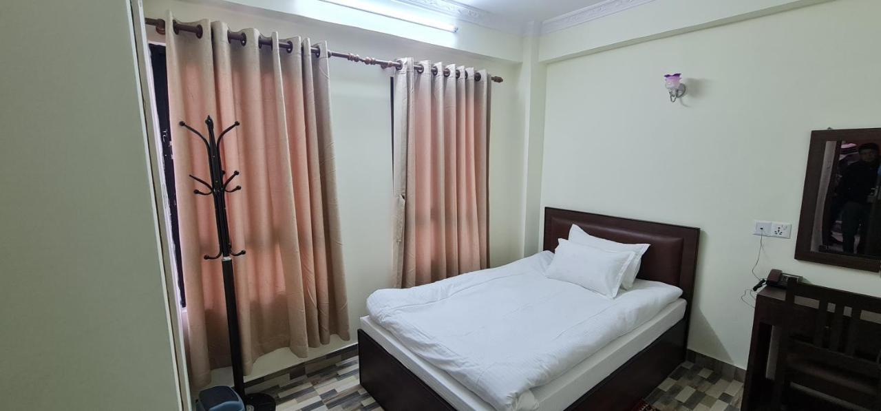 Pashupati View Hotel Katmandu Dış mekan fotoğraf